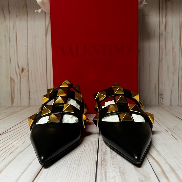 Valentino Garavani Roman Stud Ankle Strap Leather Mule Flat Black Sz 37 / 7 - Picture 5 of 12
